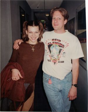 Mila Jovovich and Jed The Fish in KROQ Burbank hallway