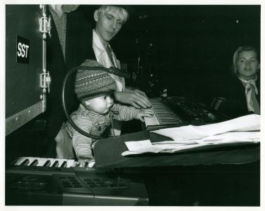 Nick Rhodes backstage with guest at 1992 KROQ Acoustic Christmas